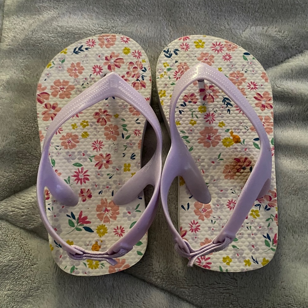 GAP toddler flip flops